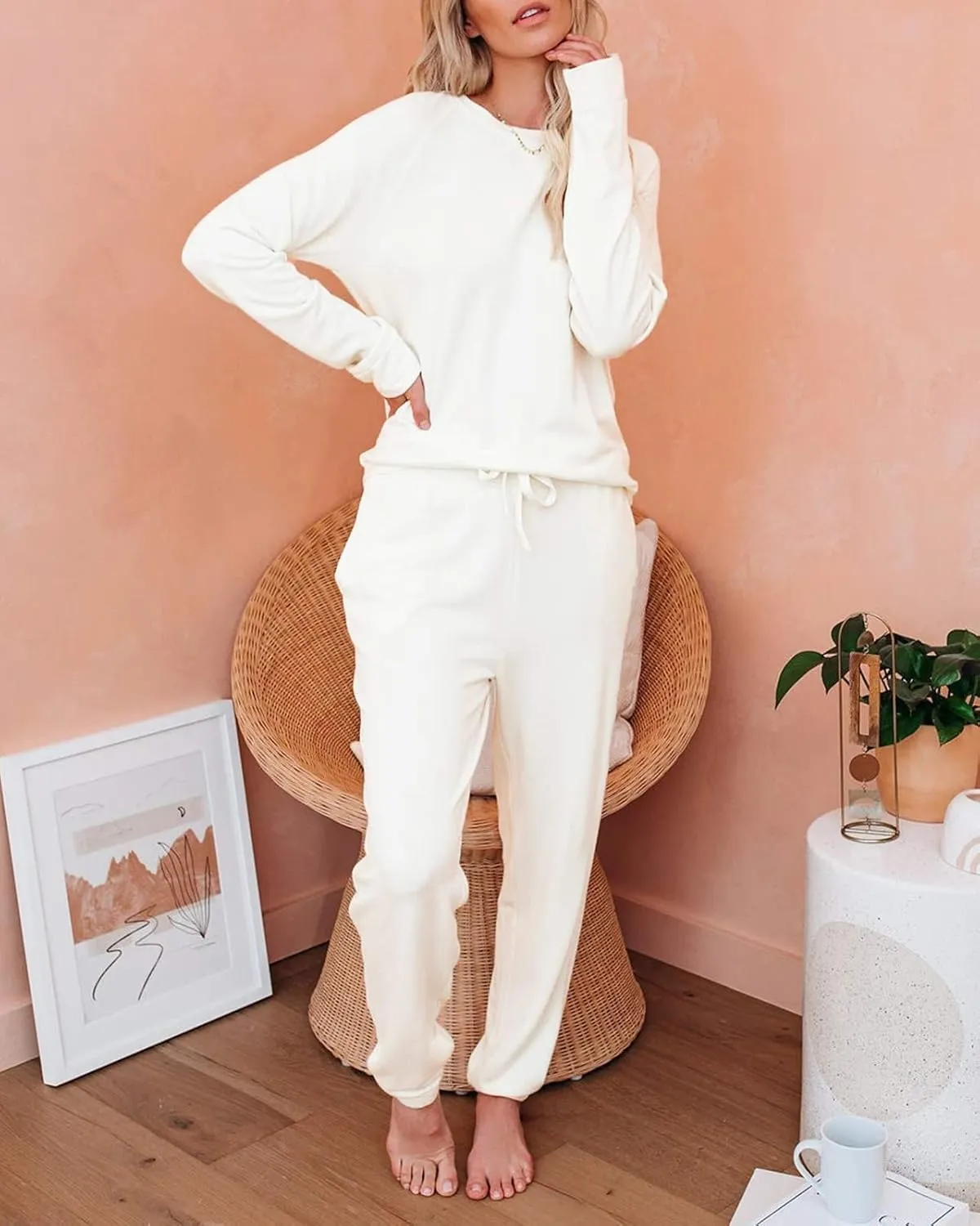 Eurivicy Women's Solid Sweatsuit Set 2 Piece Long Sleeve Pullover and Drawstring Sweatpants Sport Outfits Sets